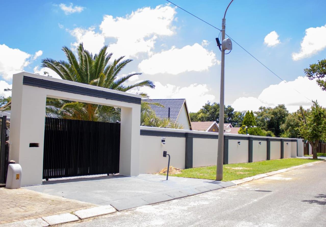 Mint Guesthouse Randfontein Ngoại thất bức ảnh