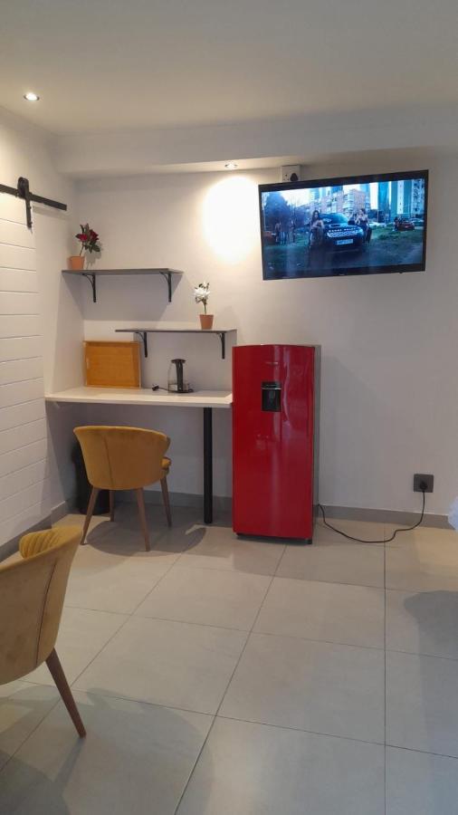 Mint Guesthouse Randfontein Ngoại thất bức ảnh
